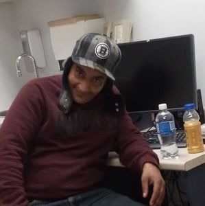 Meet your Posher, Zouhair